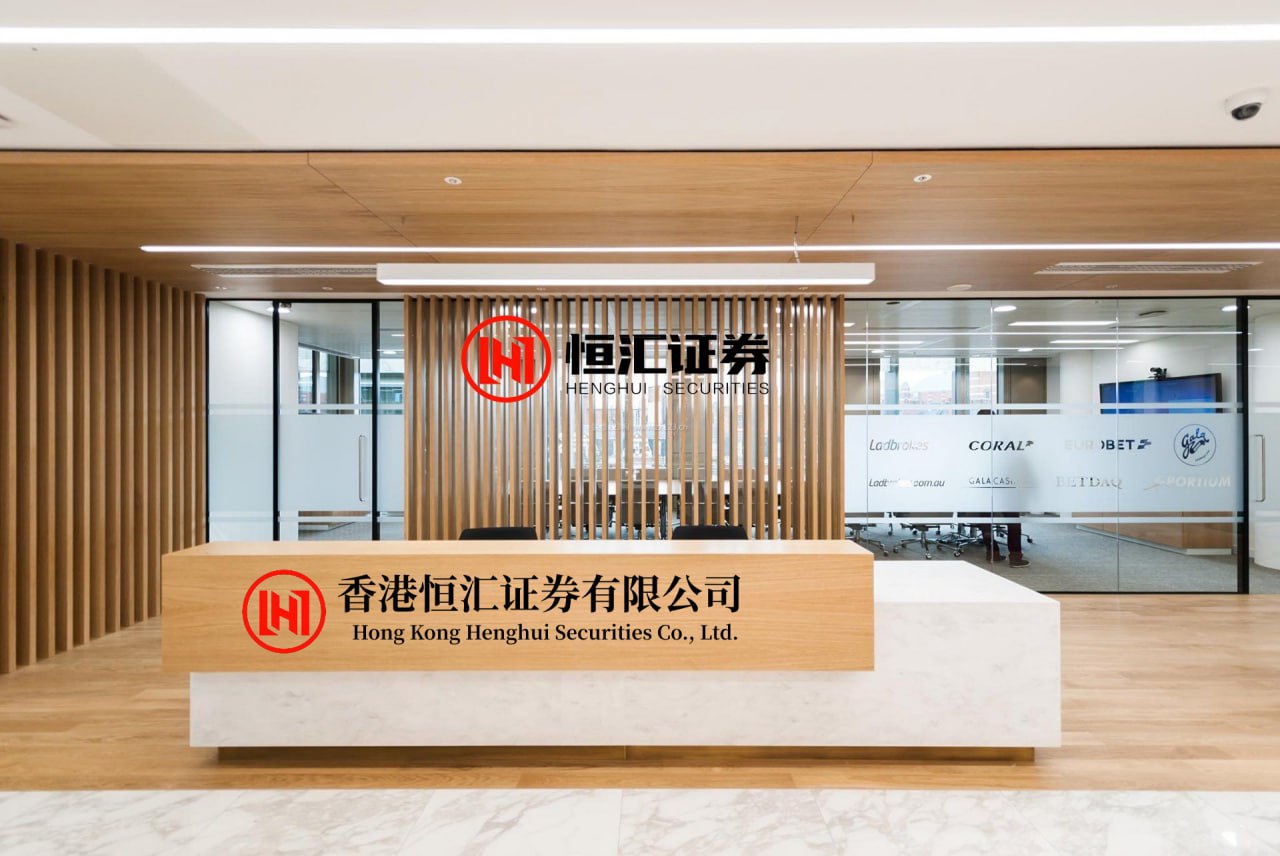 股融配资官网 芒果综艺再出爆款IP重启，白鹿成《亲爱的客栈》收视王牌